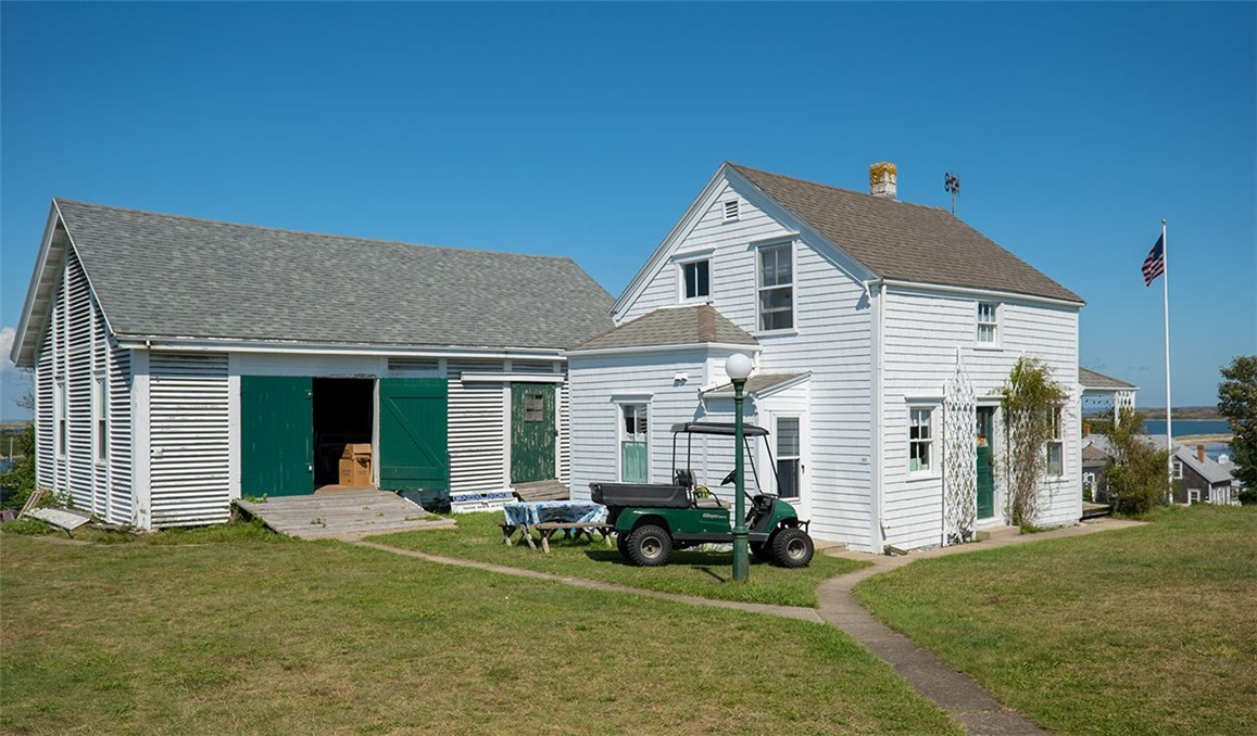 100 Broadway Cuttyhunk, MA 02713 - Photo 19 of 22