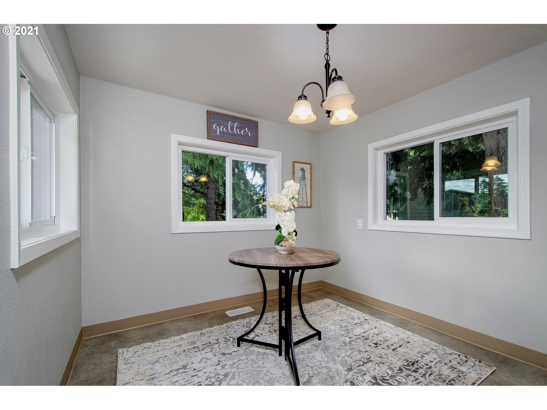 5445 Southeast Jenne Road Portland, OR 97236 - Photo 17 of 32