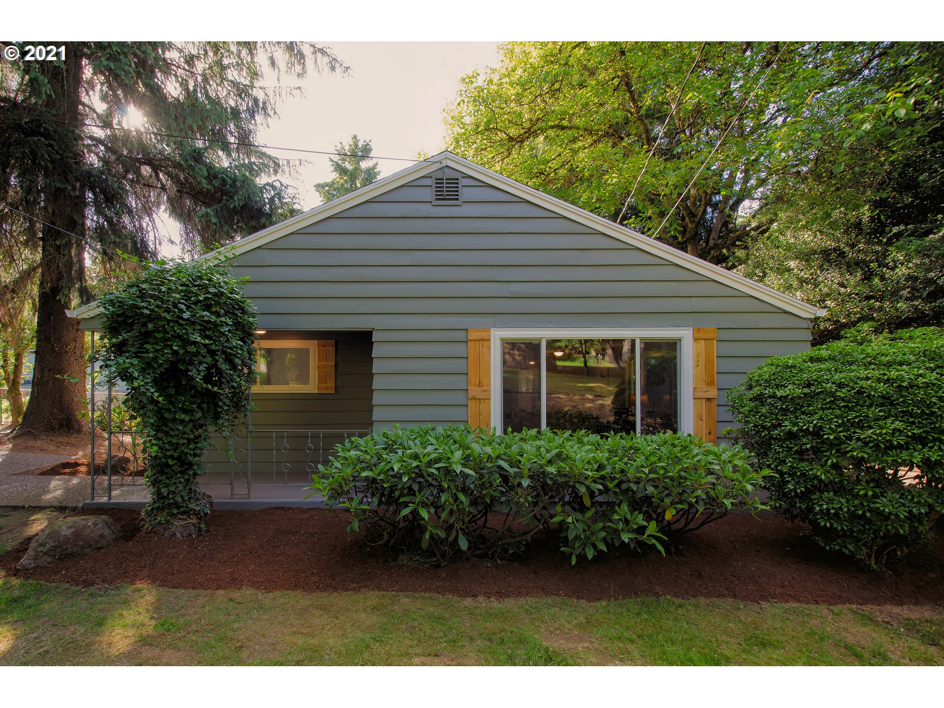 5445 Southeast Jenne Road Portland, OR 97236 - Photo 27 of 32