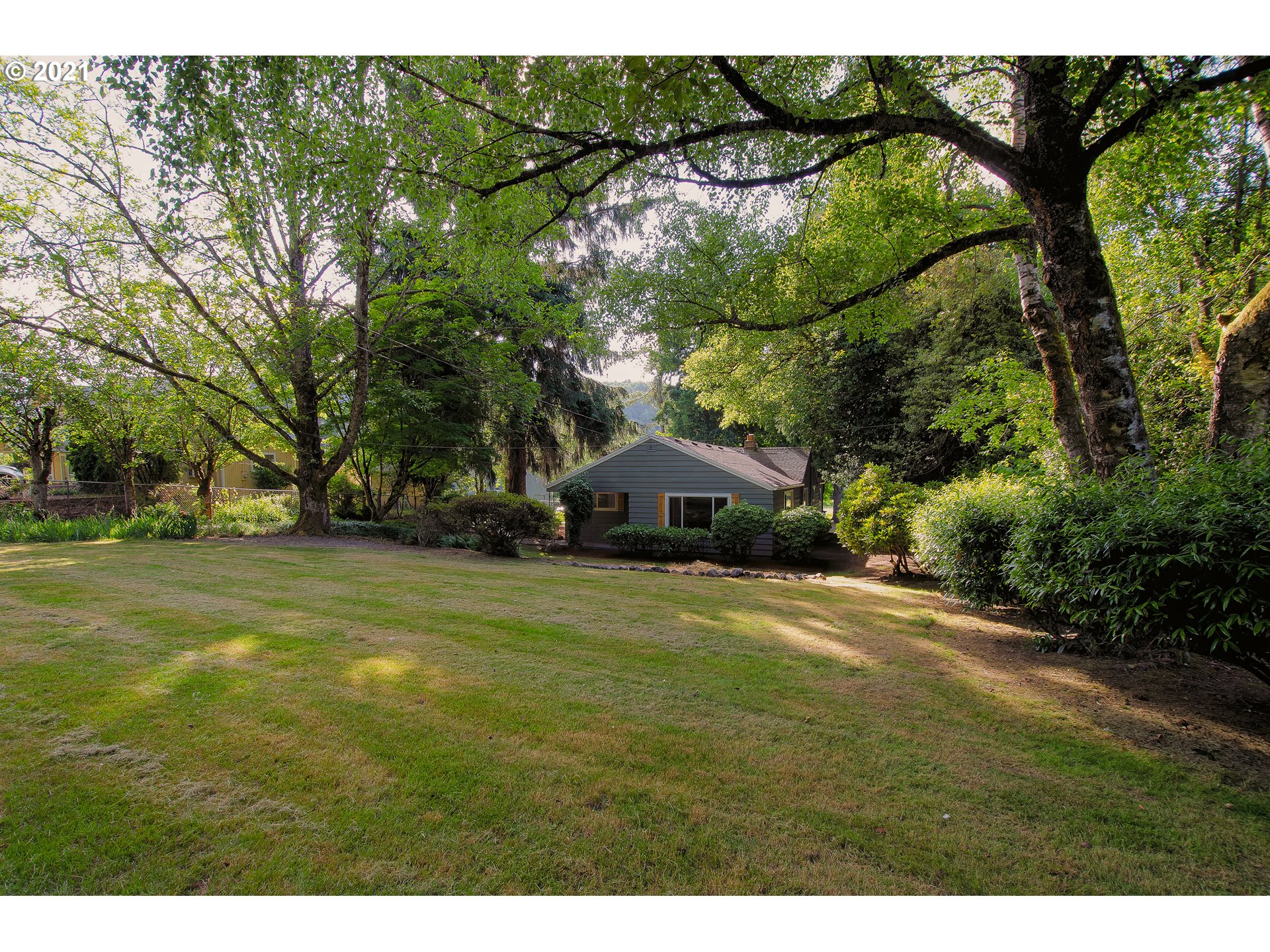 5445 Southeast Jenne Road Portland, OR 97236 - Photo 29 of 32