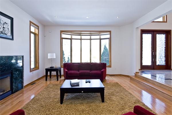 77 Winston Road Newton, MA 02459 - Photo 3 of 27 Gallery Image 3