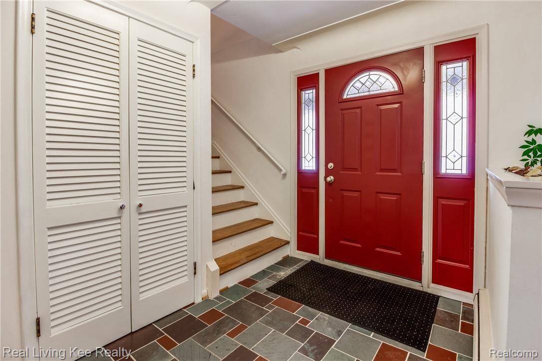777 Wilwood Road Rochester, MI 48309 - Photo 6 of 51 Interiors (1 of 41).jpg