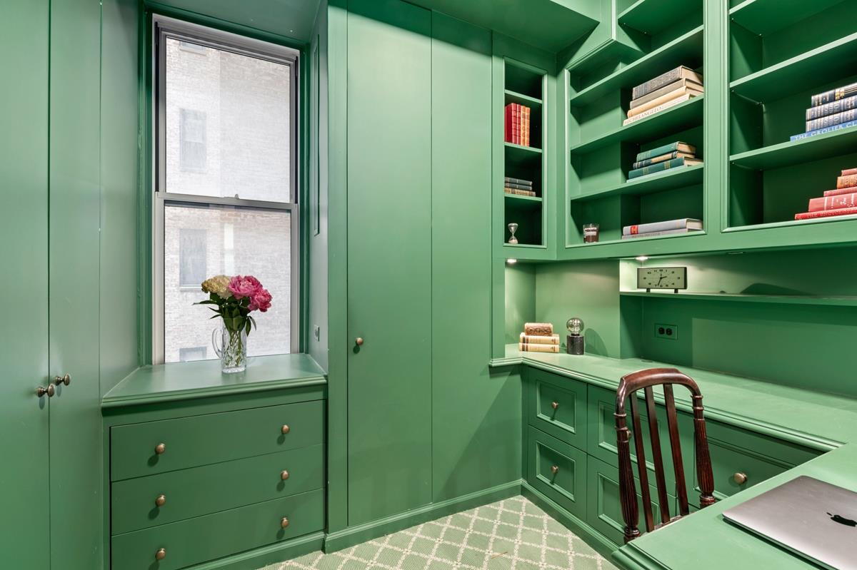 4 East 95th Street, Unit 3D Manhattan, NY 10128 - Photo 7 of 15