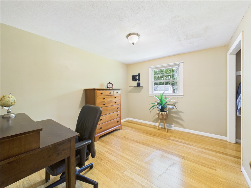 12 Elmonte Drive Coventry, RI 02816 - Photo 16 of 33