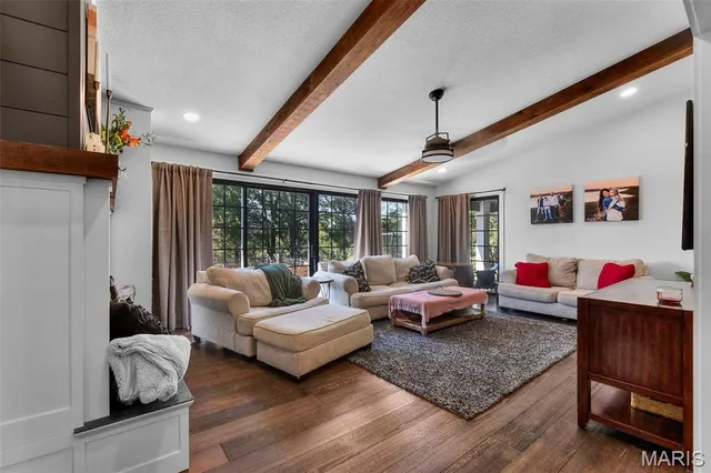 $675,000 | 915 Kimbel Woods Drive, Jackson, MO 63755