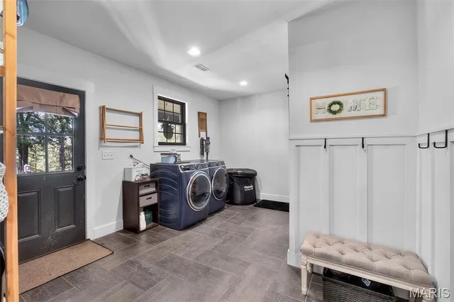 $675,000 | 915 Kimbel Woods Drive, Jackson, MO 63755