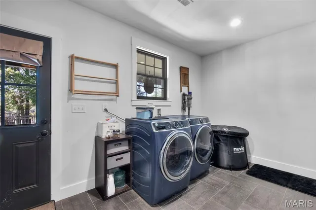 $675,000 | 915 Kimbel Woods Drive, Jackson, MO 63755