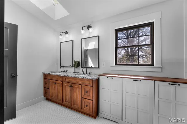 $675,000 | 915 Kimbel Woods Drive, Jackson, MO 63755