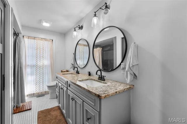 $675,000 | 915 Kimbel Woods Drive, Jackson, MO 63755