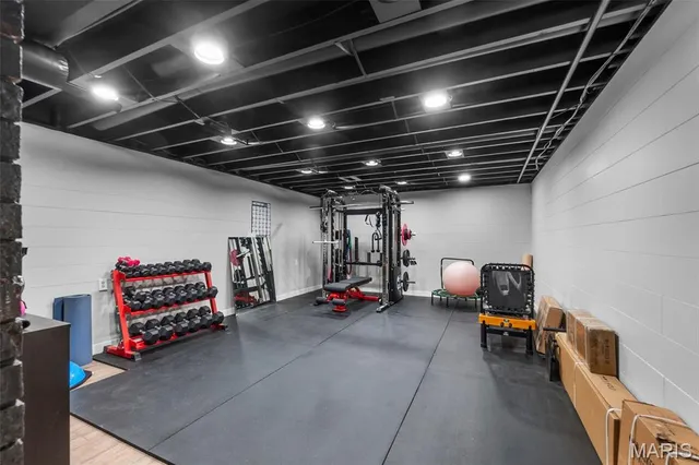 $675,000 | 915 Kimbel Woods Drive, Jackson, MO 63755