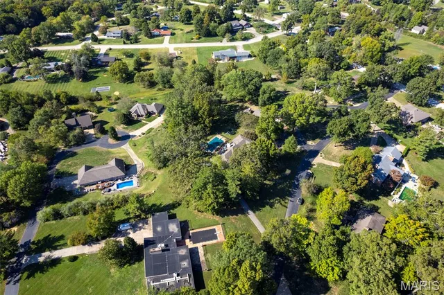 $675,000 | 915 Kimbel Woods Drive, Jackson, MO 63755