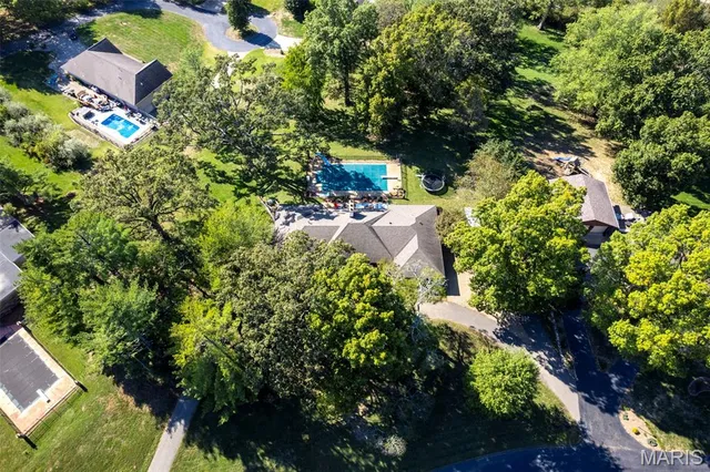 $675,000 | 915 Kimbel Woods Drive, Jackson, MO 63755