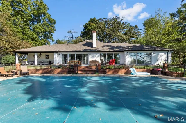 $675,000 | 915 Kimbel Woods Drive, Jackson, MO 63755