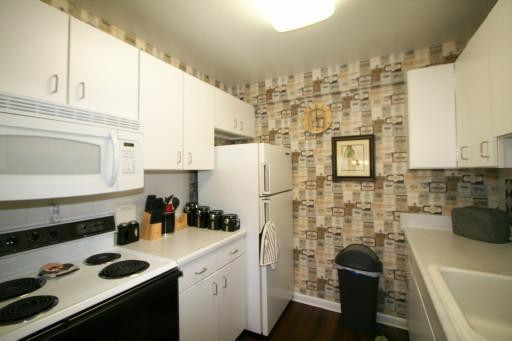 1255 South Maple Road, Unit 103 Ann Arbor, MI 48103 - Photo 2 of 16 Photo 2