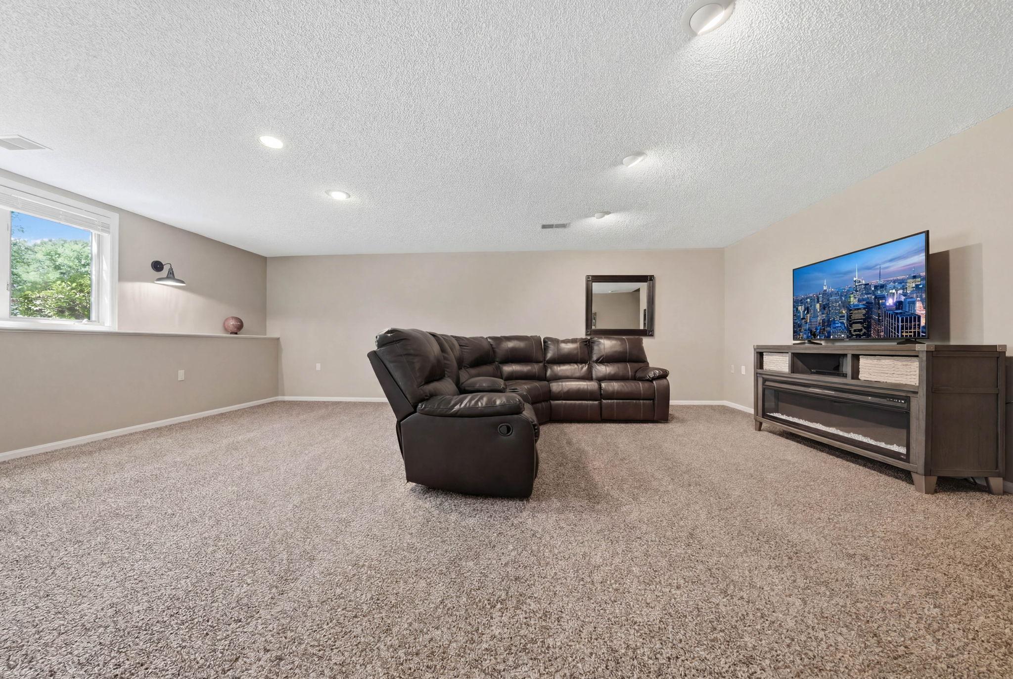 9644 Tree Farm Road Eden Prairie, MN 55347 - Photo 46 of 77