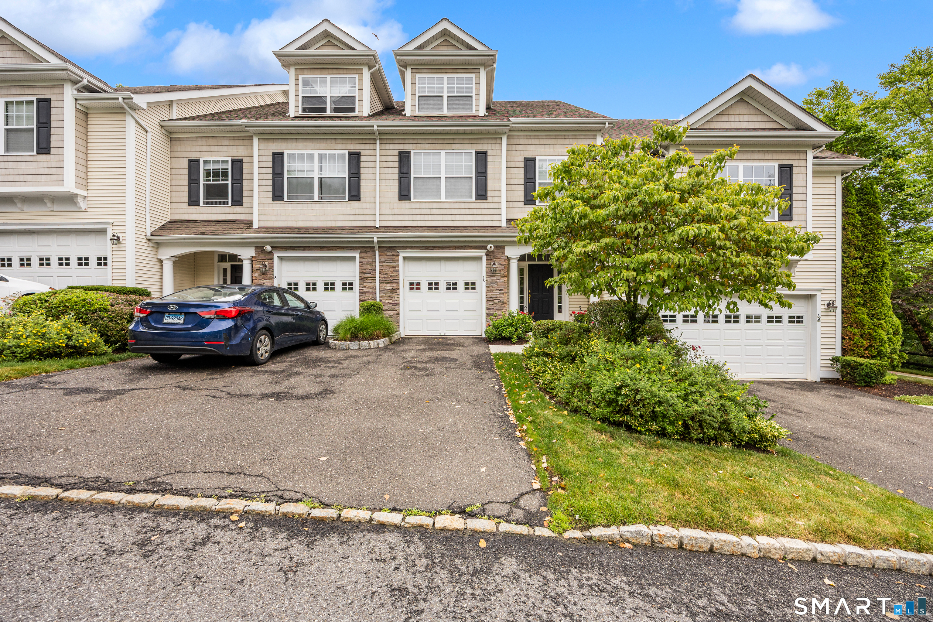 10 Ridgewood Drive, Unit 10 Middlebury, CT 06762 - Photo 2 of 38