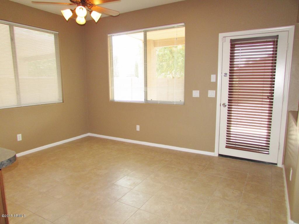 44917 West Jack Rabbit Trail Maricopa, AZ 85139 - Photo 12 of 53 12_Eat in Kitchen