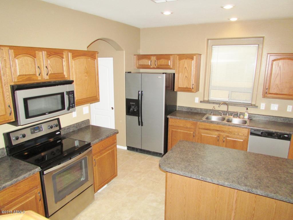 44917 West Jack Rabbit Trail Maricopa, AZ 85139 - Photo 13 of 53 13_Kitchen