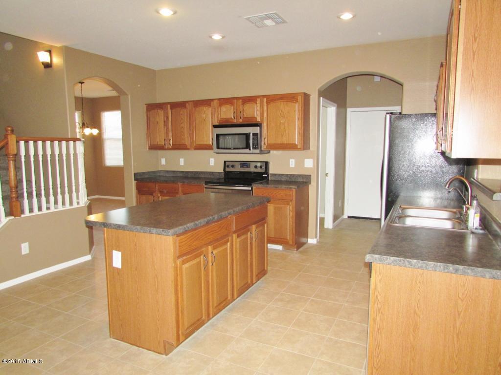 44917 West Jack Rabbit Trail Maricopa, AZ 85139 - Photo 14 of 53 14_Kitchen