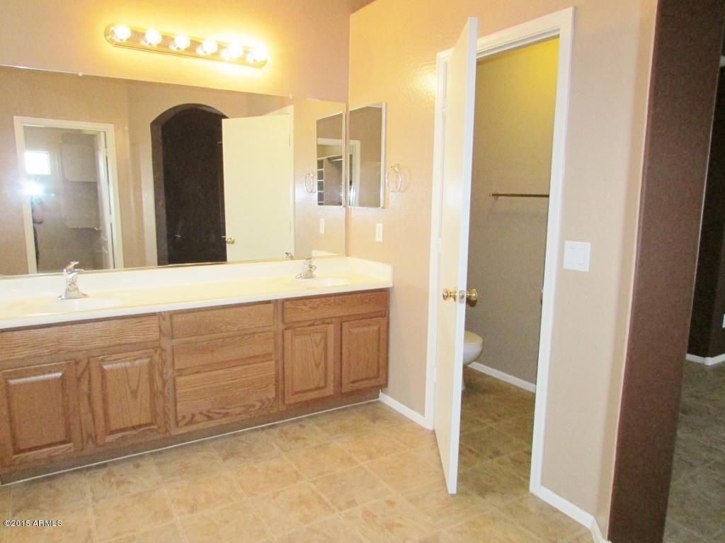 44917 West Jack Rabbit Trail Maricopa, AZ 85139 - Photo 29 of 53 29_Master Bathroom
