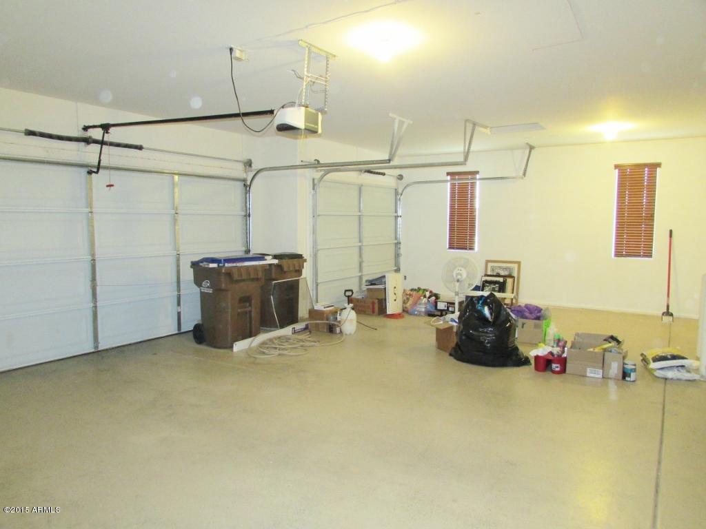 44917 West Jack Rabbit Trail Maricopa, AZ 85139 - Photo 34 of 53 33_Large Garage