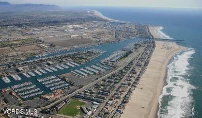 3554 Sunset Lane Oxnard, CA 93035 - Photo 12 of 15 HarborWalk