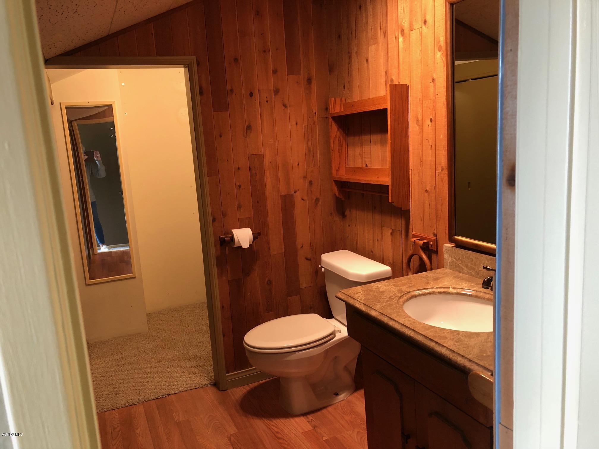 3554 Sunset Lane Oxnard, CA 93035 - Photo 10 of 15 Loft Bathroom