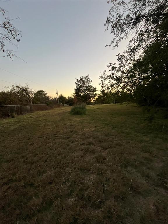 1617 Florence Drive Azle, TX 76020 - Photo 2 of 7 a view of an ocean