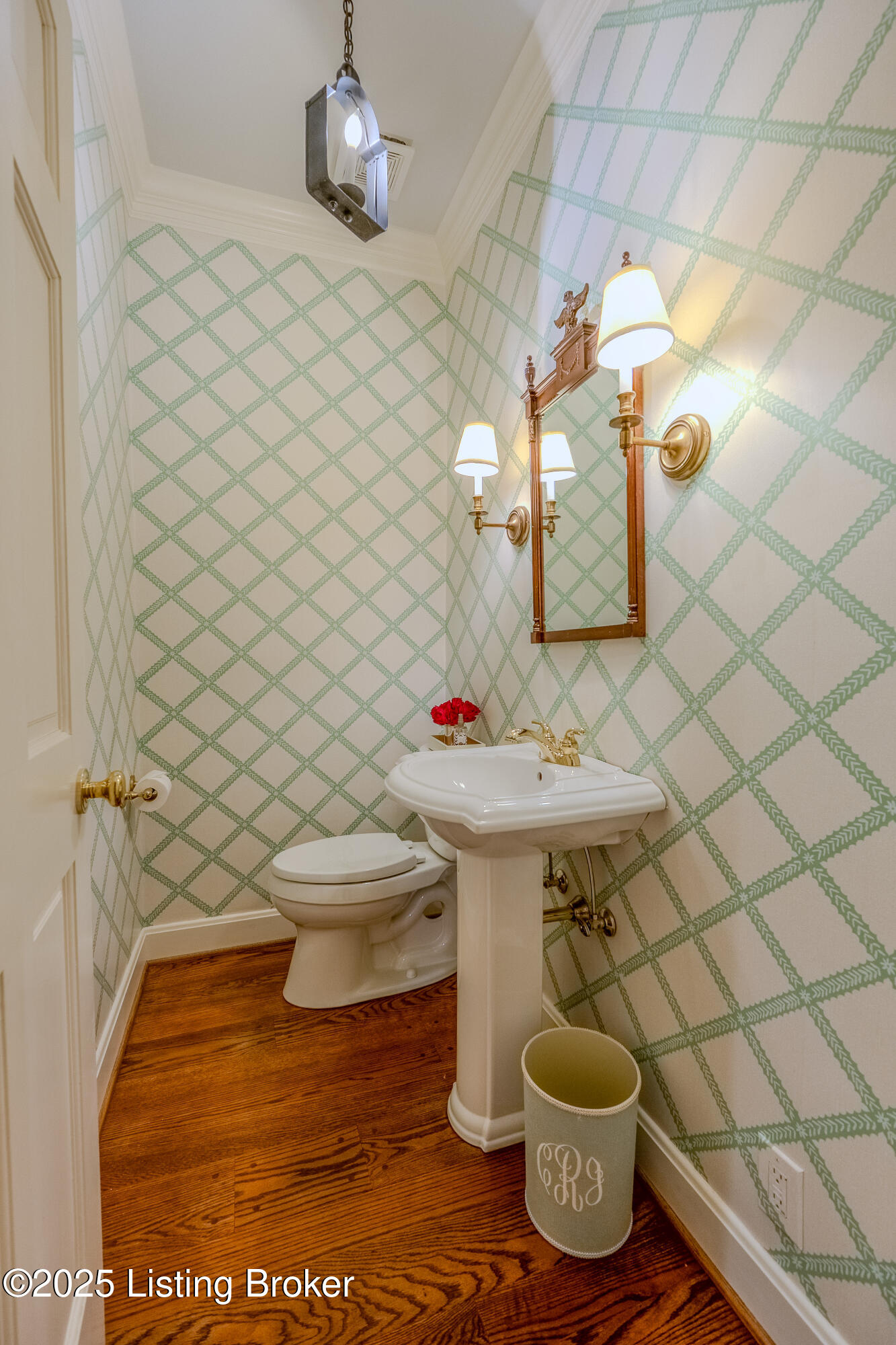 320 Mockingbird Hill Road Louisville, KY 40207 - Photo 32 of 68 A7405134-HDR