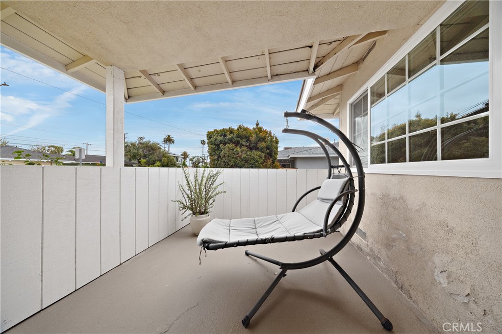 466 South Wellington Road Orange, CA 92869 - Photo 12 of 33 Gated Patio outfront