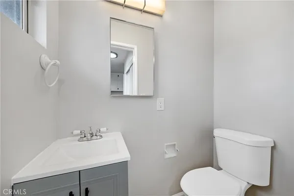 $1,299,000 | 466 South Wellington Road, Orange, CA 92869