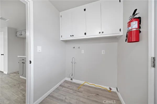 $1,299,000 | 466 South Wellington Road, Orange, CA 92869