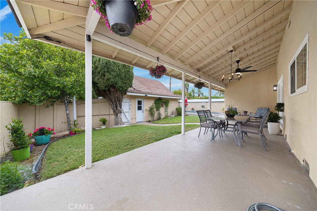 466 South Wellington Road Orange, CA 92869 - Photo 24 of 33 Backyard