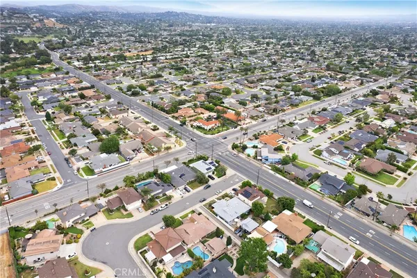 $1,299,000 | 466 South Wellington Road, Orange, CA 92869