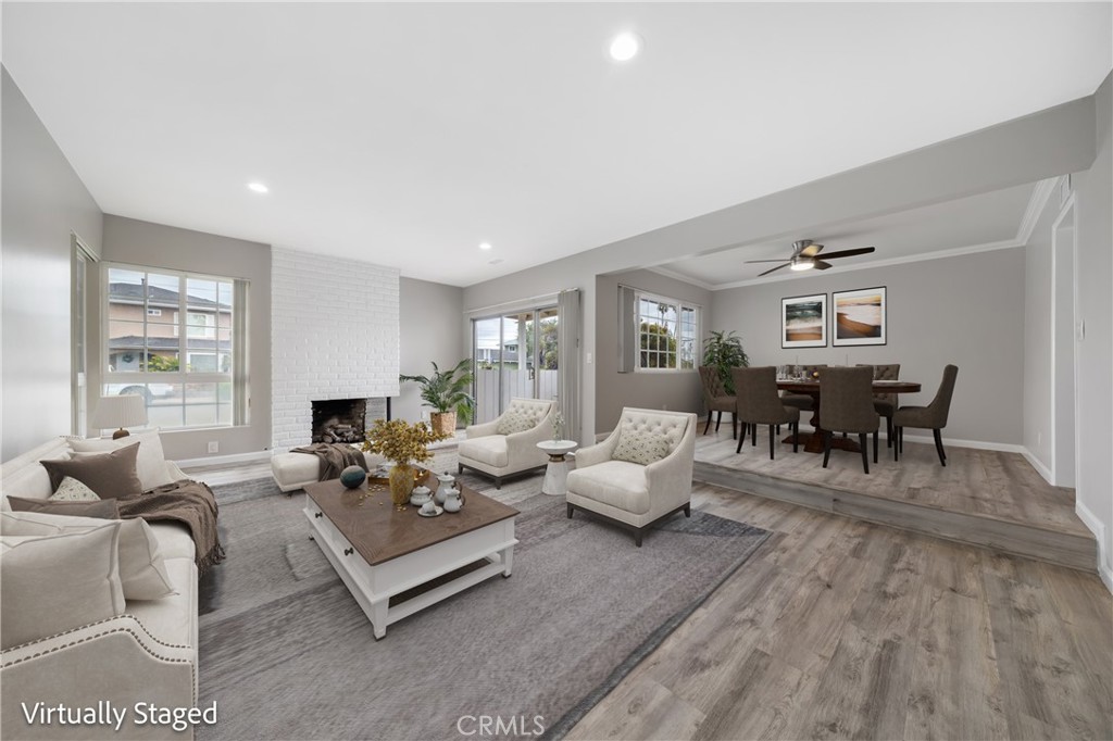 466 South Wellington Road Orange, CA 92869 - Photo 4 of 33 Family room/Dining room