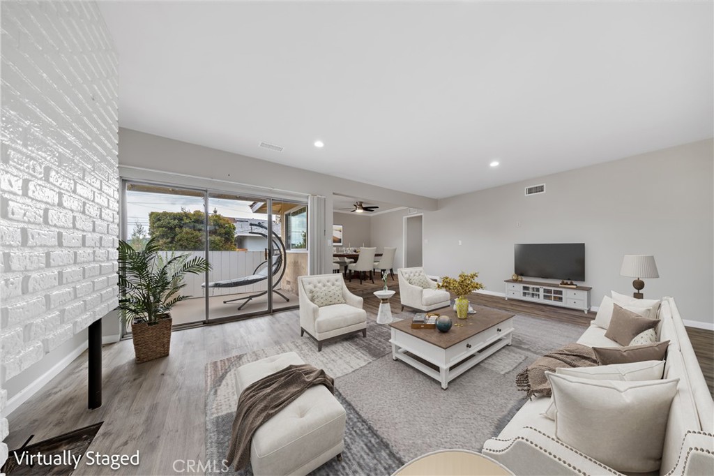 466 South Wellington Road Orange, CA 92869 - Photo 5 of 33 Family room