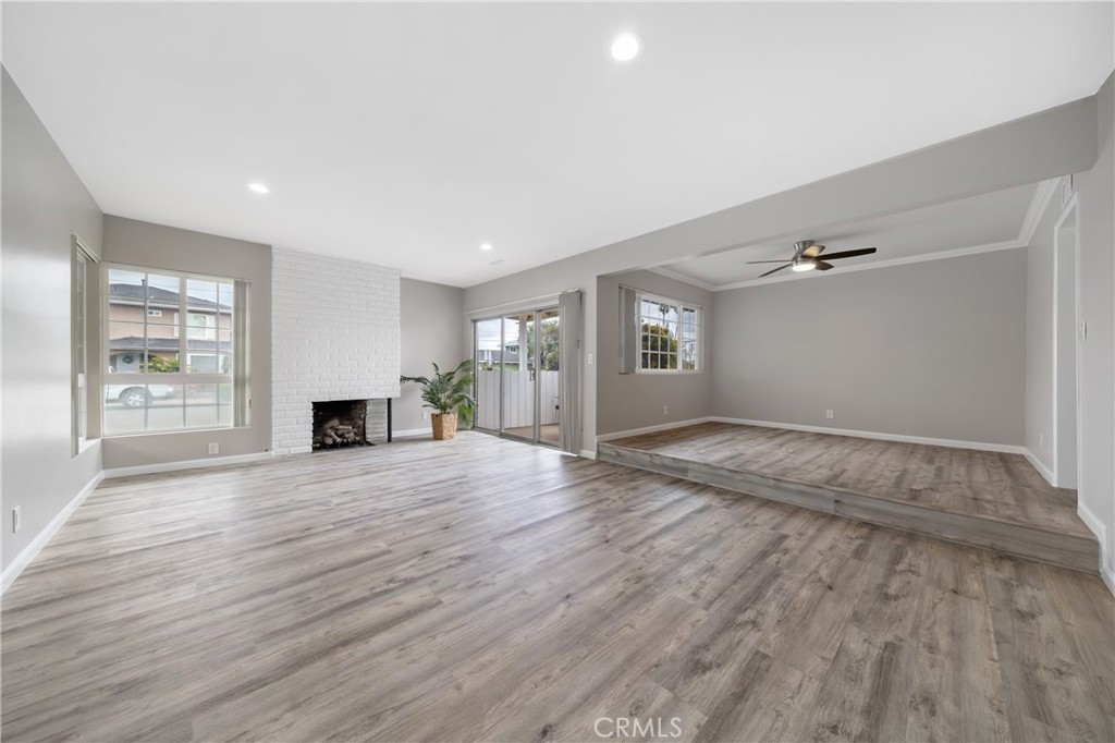 466 South Wellington Road Orange, CA 92869 - Photo 6 of 33 Family room