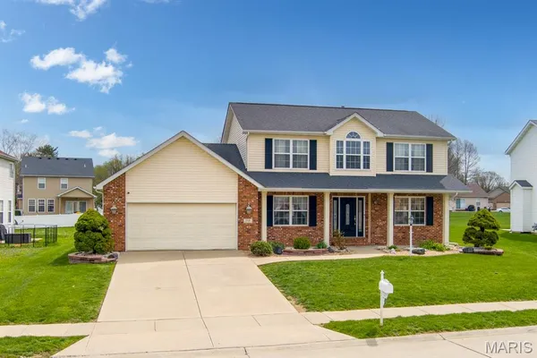 $460,000 | 104 Angel Oak Court, Edwardsville, IL 62025