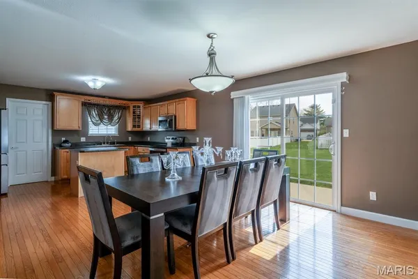 $450,000 | 104 Angel Oak Court, Edwardsville, IL 62025