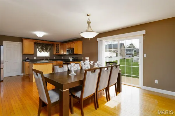 $460,000 | 104 Angel Oak Court, Edwardsville, IL 62025