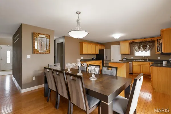 $460,000 | 104 Angel Oak Court, Edwardsville, IL 62025