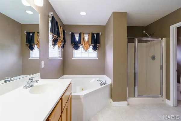 $460,000 | 104 Angel Oak Court, Edwardsville, IL 62025