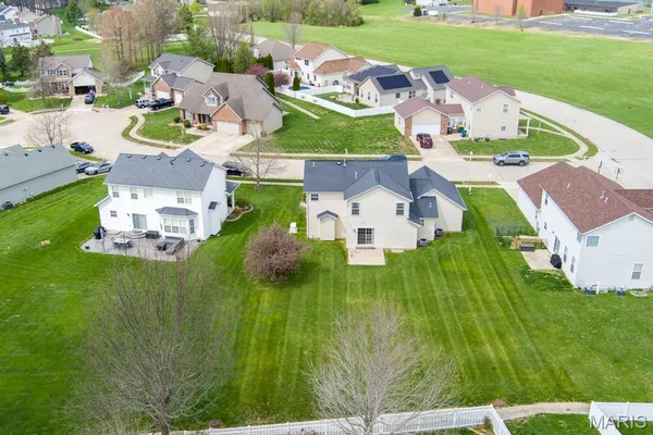 $460,000 | 104 Angel Oak Court, Edwardsville, IL 62025