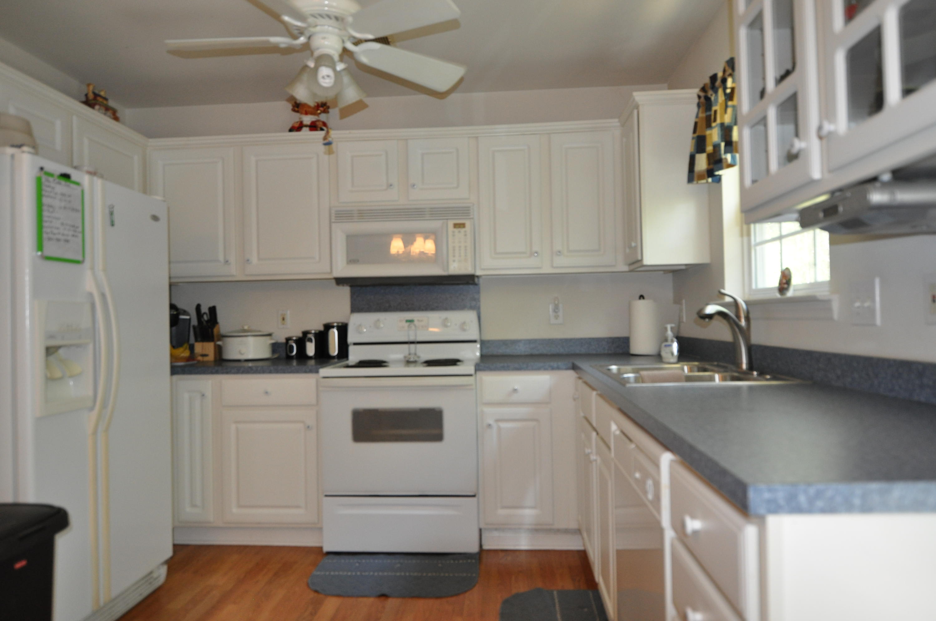 4256 Sebago Road Meggett, SC 29449 - Photo 20 of 21 kitchen