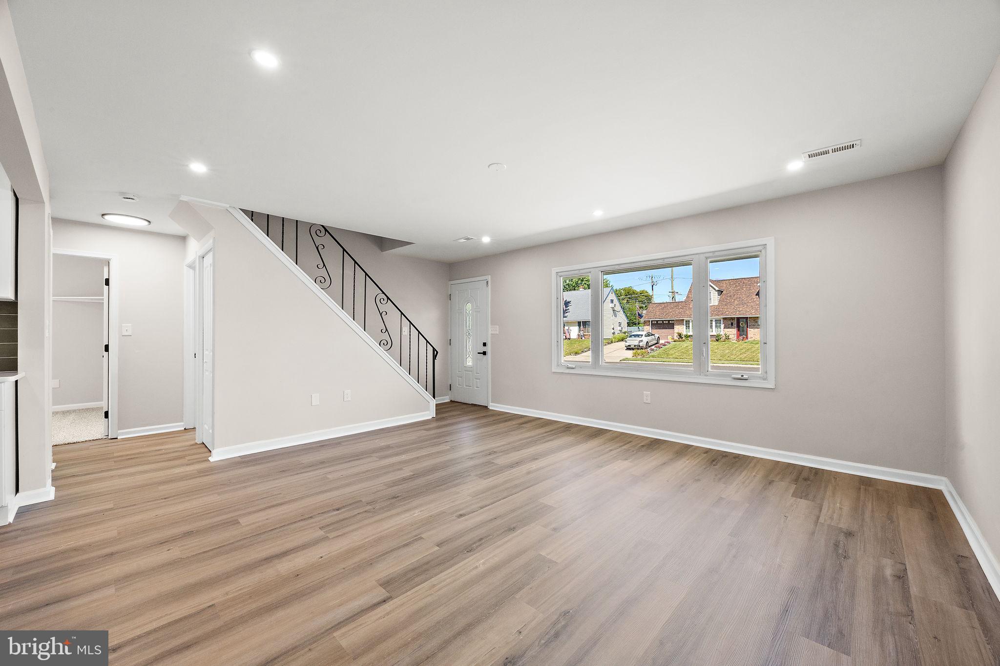 68 Indian Red Road Levittown, PA 19057 - Photo 5 of 19 Gallery Image 5