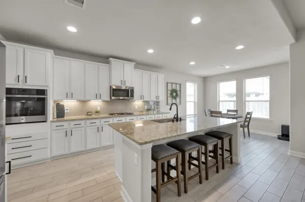 $430,000 | 241 Bright Bluff Circle, Waller, TX 77484