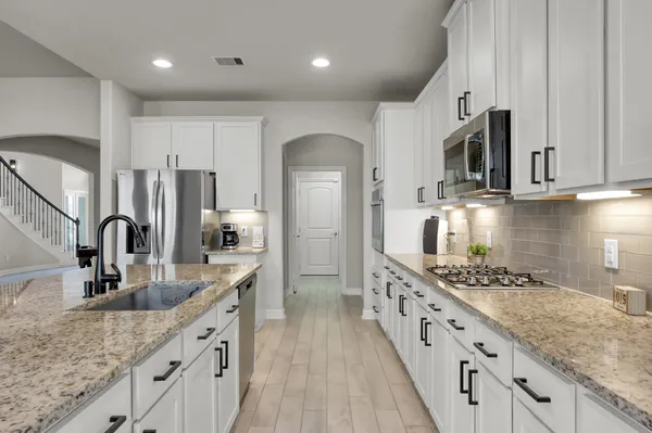 $430,000 | 241 Bright Bluff Circle, Waller, TX 77484