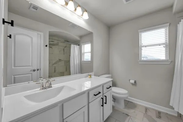 $430,000 | 241 Bright Bluff Circle, Waller, TX 77484