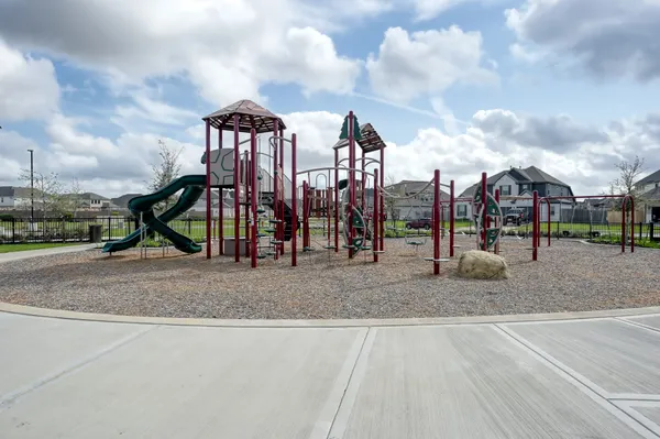 $430,000 | 241 Bright Bluff Circle, Waller, TX 77484