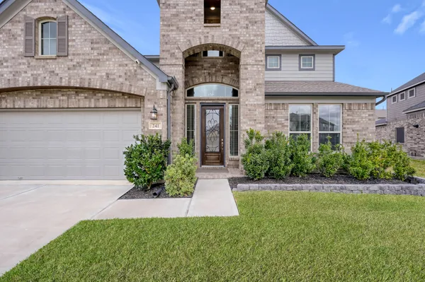 $430,000 | 241 Bright Bluff Circle, Waller, TX 77484